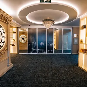 The Clocktower Отель Баку