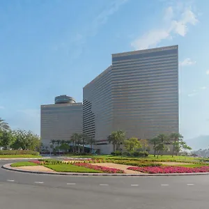 Ξενοδοχείο Hyatt Regency - Corniche *****