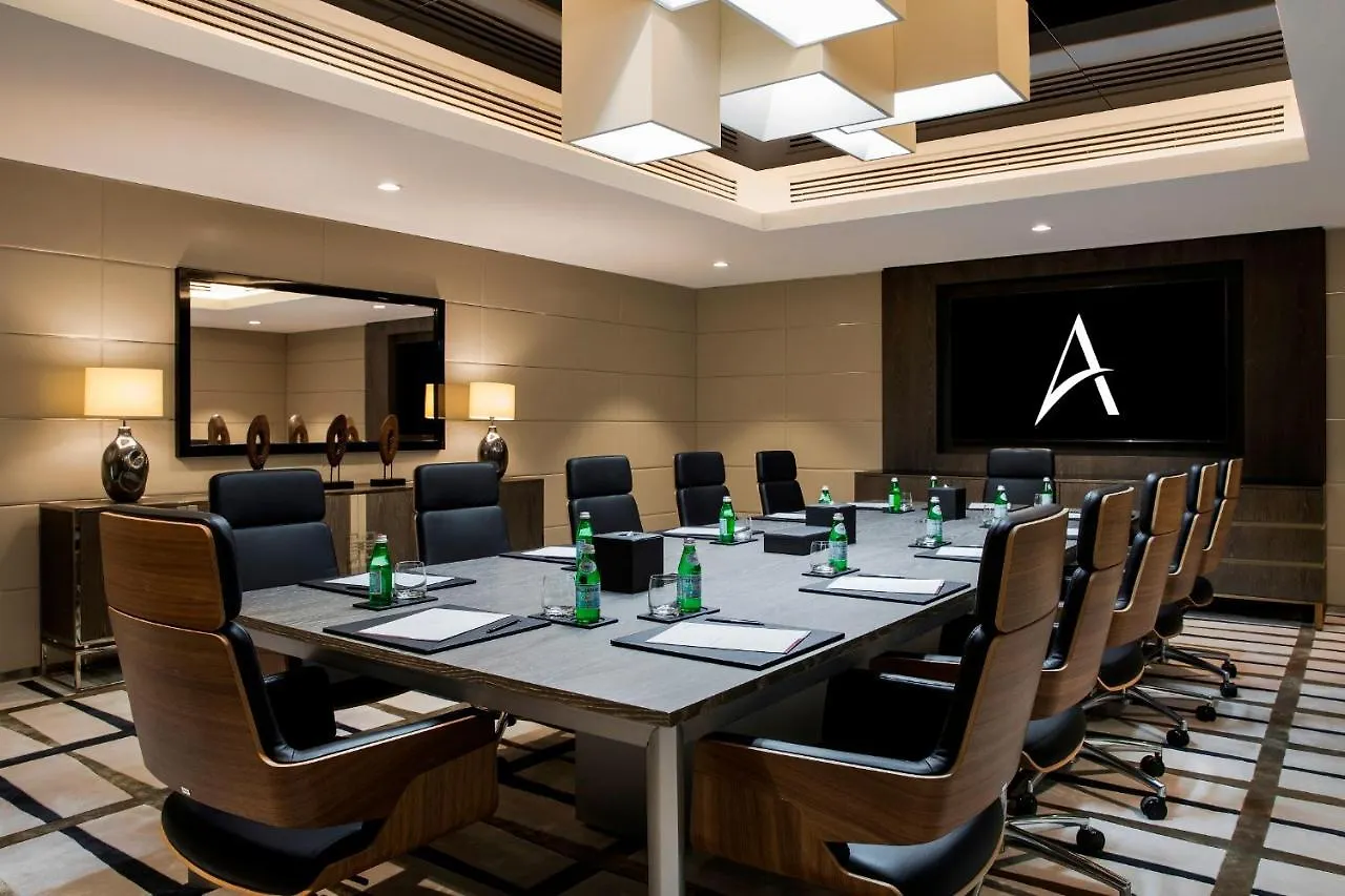 Al Maha Arjaan By Rotana Aparthotel Abu Dhabi 4*,